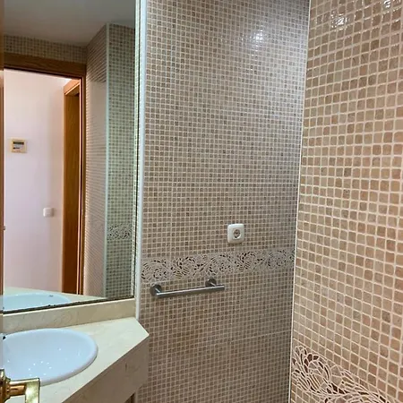 Triplex El Faro Торредембарра